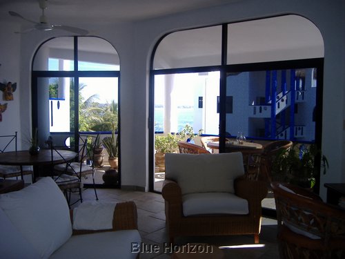 Julie's condo 001.jpg