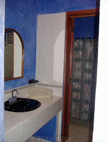 Viktoria bathroom1.jpg