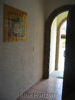 Casa Manfred entrance2.jpg