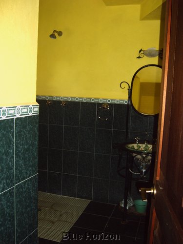 Casa Manuel bathroom.JPG