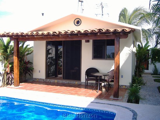 _Casa Tim Bungalow front.JPG