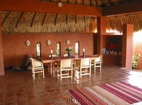 CLdining.jpg
