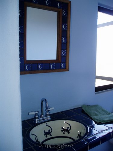 2 2nd bathroom.JPG
