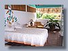 09.jpg
