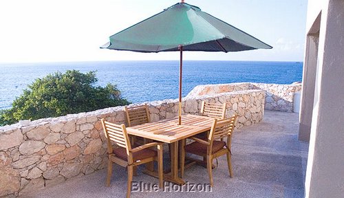 Balcony2.jpg