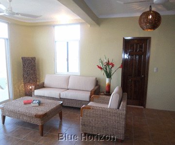 03livingroom3.jpg