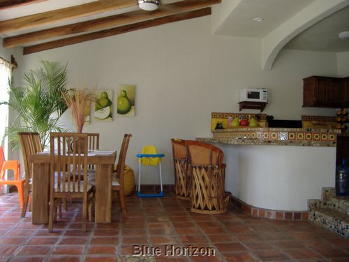 Casa Tatiana kitchen & diningroom.JPG