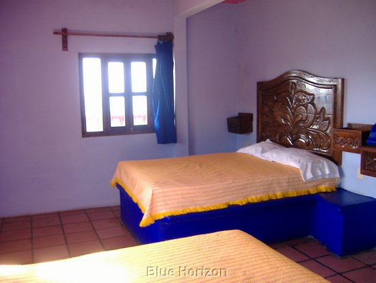 Hotel Vista Hermosa room 4.jpg